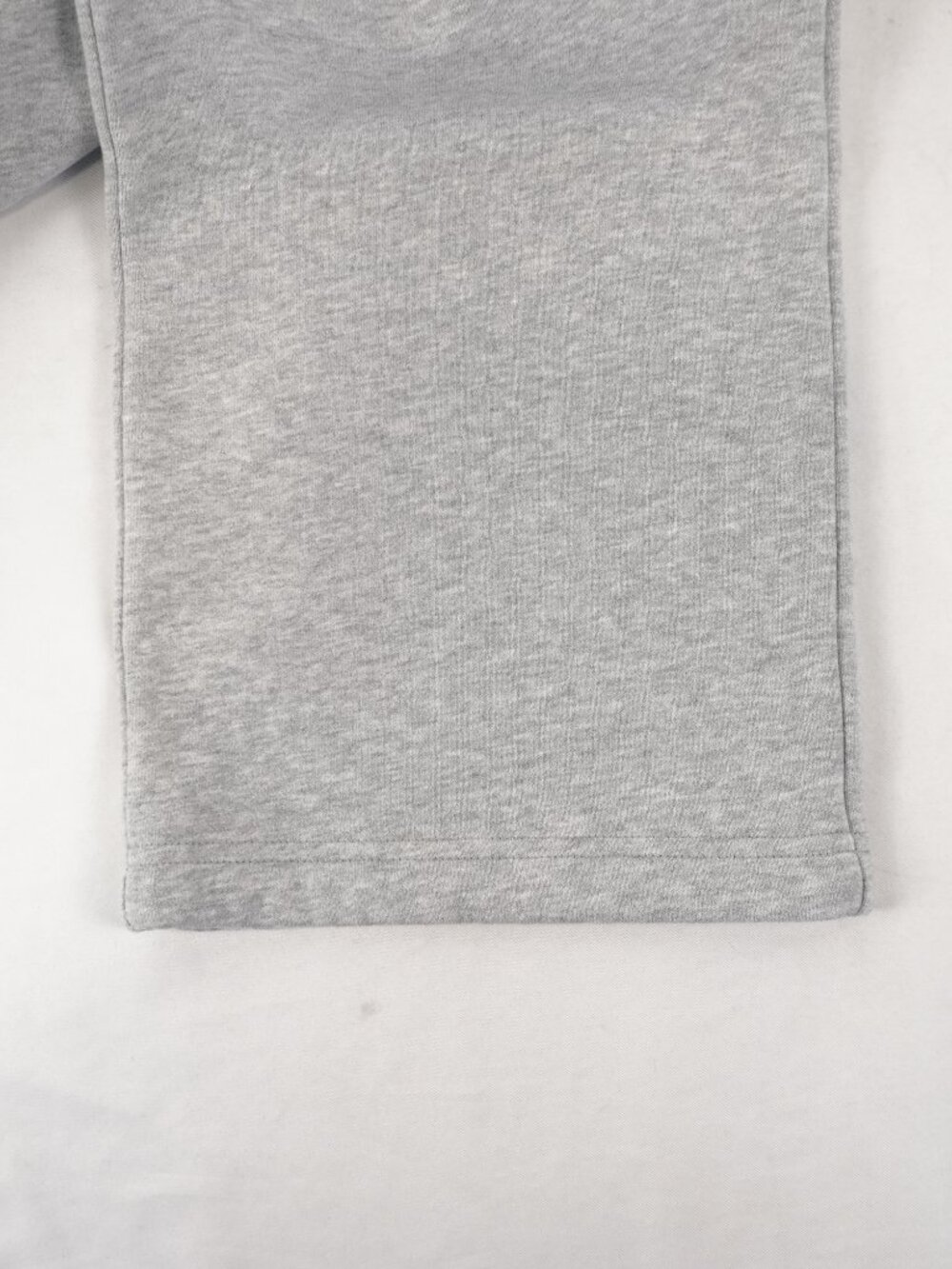 Aritzia Boyfriend Basic Wide Sweatpants In Heather Chrome Women's Size XS - NWT - Picture 6 of 11